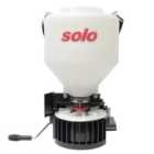 Solo 421 Manual Spreader 9kg Capacity